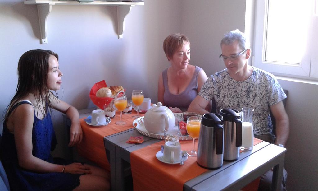Guest House Antero De Quental Porto Bagian luar foto